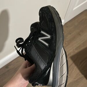 Black womens new balance 990, size 8 women’s, wide